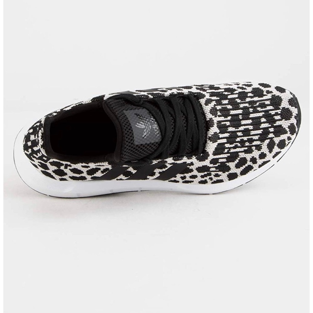 Adidas Run Swift Leopard NIB - Picture 2 of 4